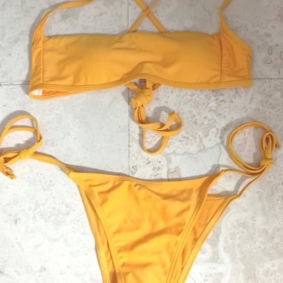 Bikini set - Picture 3 of 3